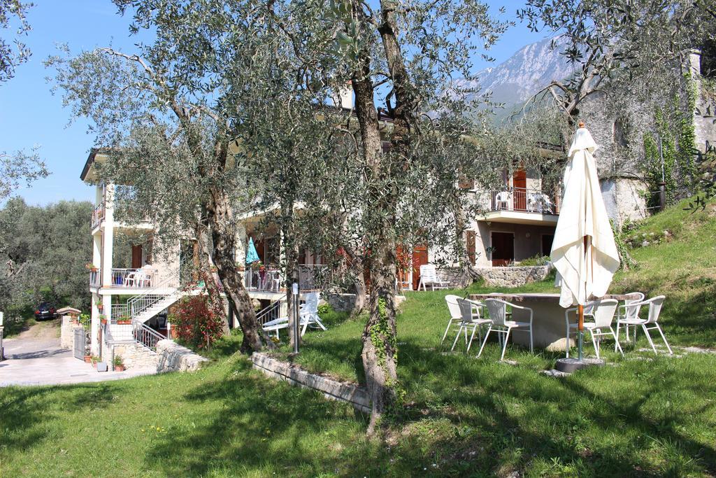 Casa Maya Бренцоне-суль-Гарда Номер фото
